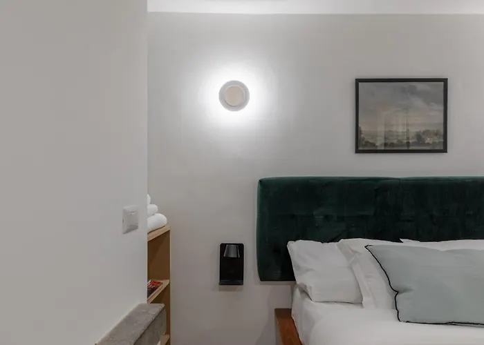 Iflat Small Studio In The Heart Of Trastevere Rzym